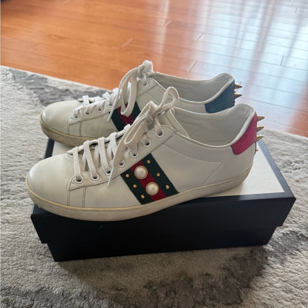 GUCCI Pearl Studded ACE SNEAKER 🐝